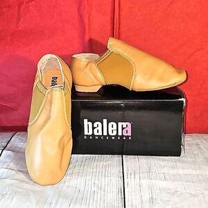 Balera Slip on Child Jazz shoes size 2 AM Caramel Flex VGUC